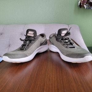 Nike Flex Experience RN 7 - Size 7.5 - Olive Green - EUC! - 908996-005